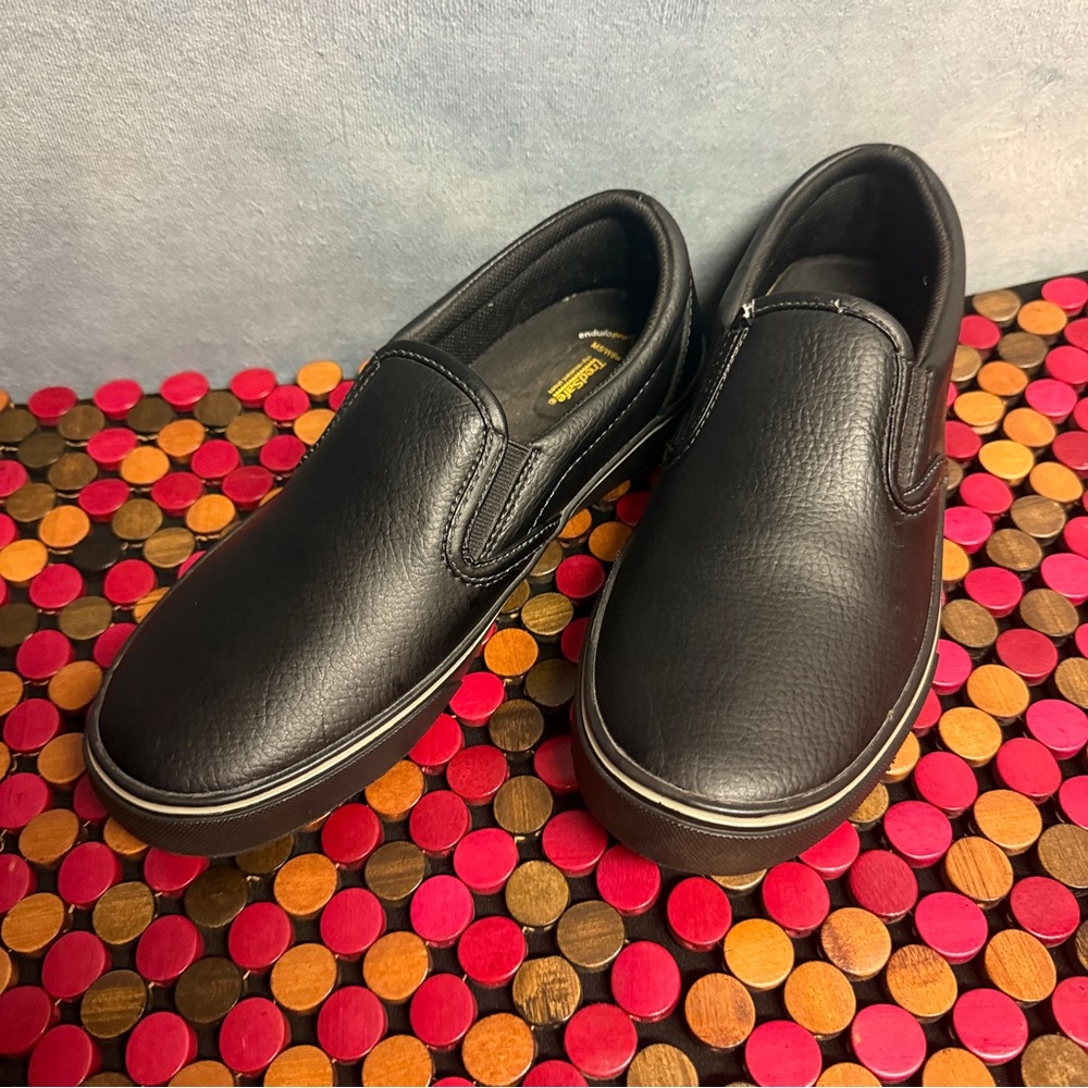 Tredsafe Slip resistant sneakers